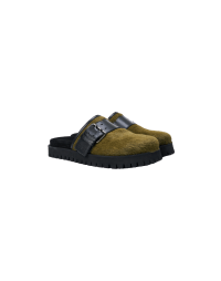 ELUSIVE: Moss green winter slippers in leather and ‘pony skin’